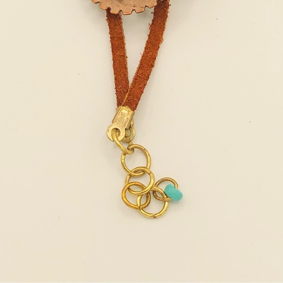 Steampunk gears and suede bracelet - Picture 5 of 10